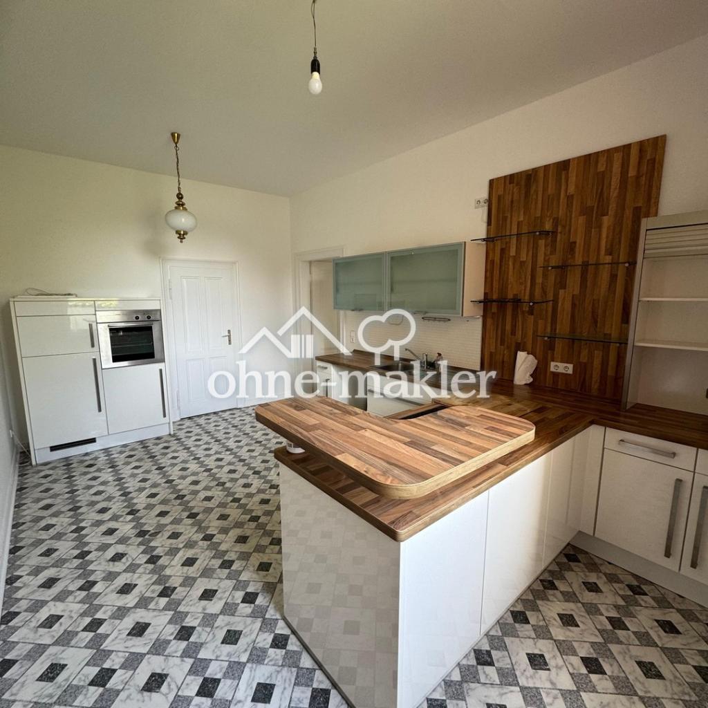 Schöne Altbau-4-Zimmer-Wohnung in Dreiparteienhaus - Photo 4