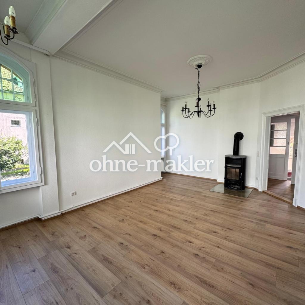 Schöne Altbau-4-Zimmer-Wohnung in Dreiparteienhaus - Photo 1