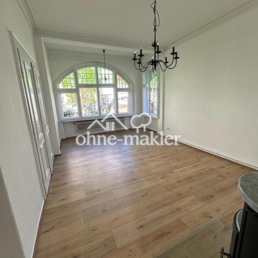 Schöne Altbau-4-Zimmer-Wohnung in Dreiparteienhaus - Photo 4