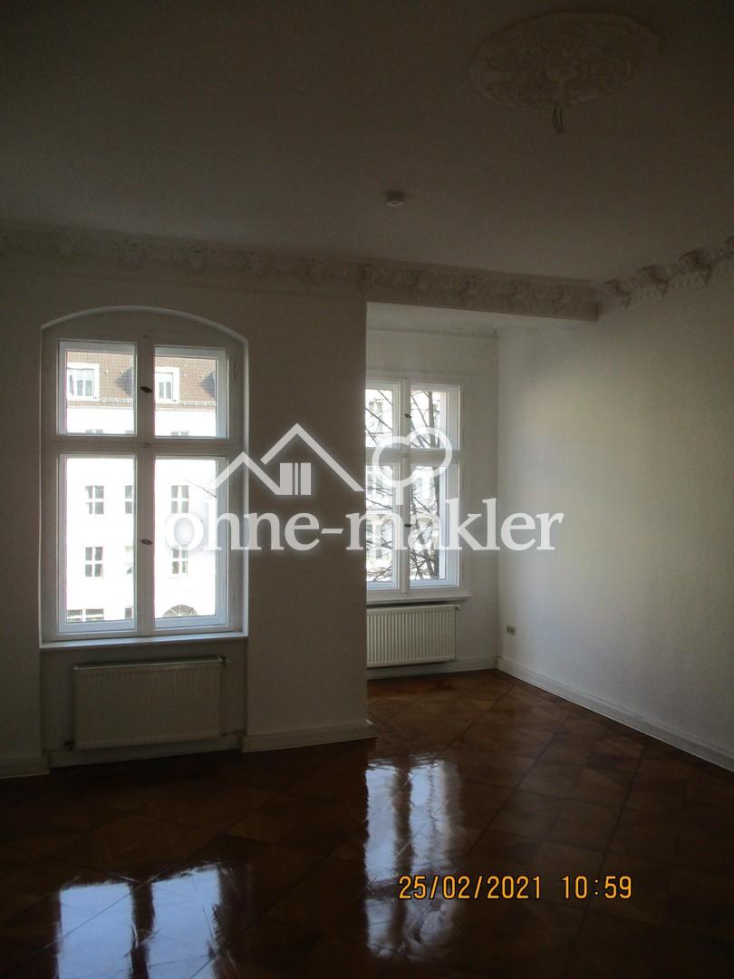 Wunderschöne große 5 Zimmer Altbauwohnung in zentraler Lage - Foto 1