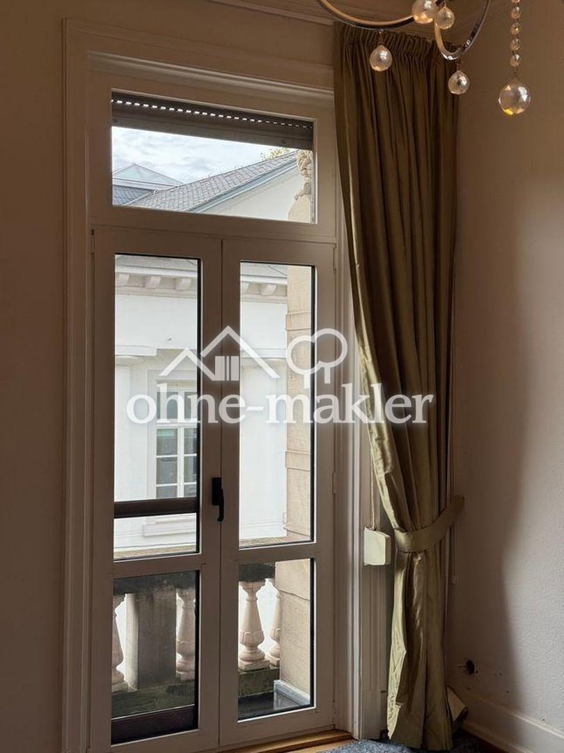 Stillvolle,renovierte Altbauwohnung im Herzen von Baden-Baden - Photo 5