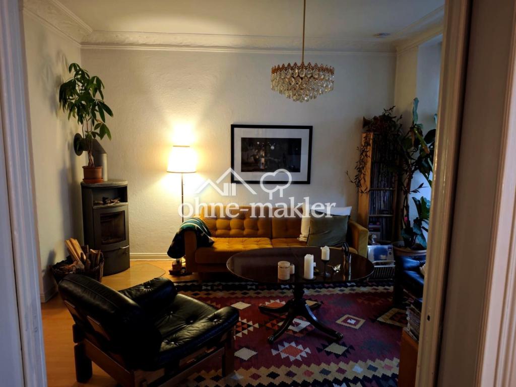 Zentrumsnahe großzügige 3-Zimmer Altbauwohnung mit Balkon - Photo 1