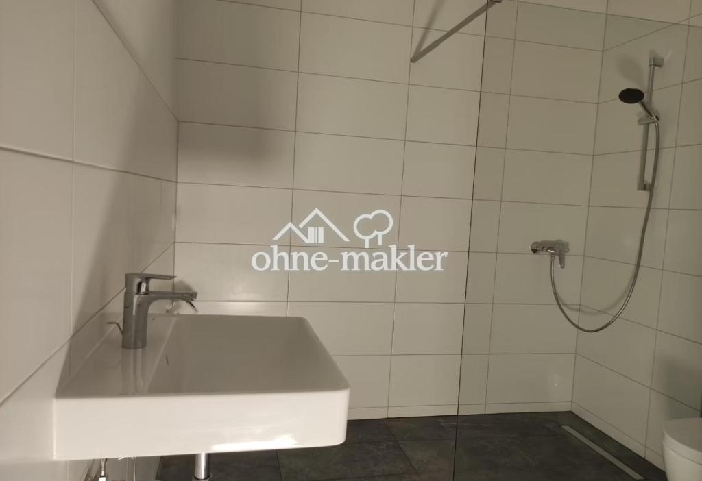 Großzügige 3-Zimmer-WE in frisch saniertem 3-Familienhaus - Foto 2