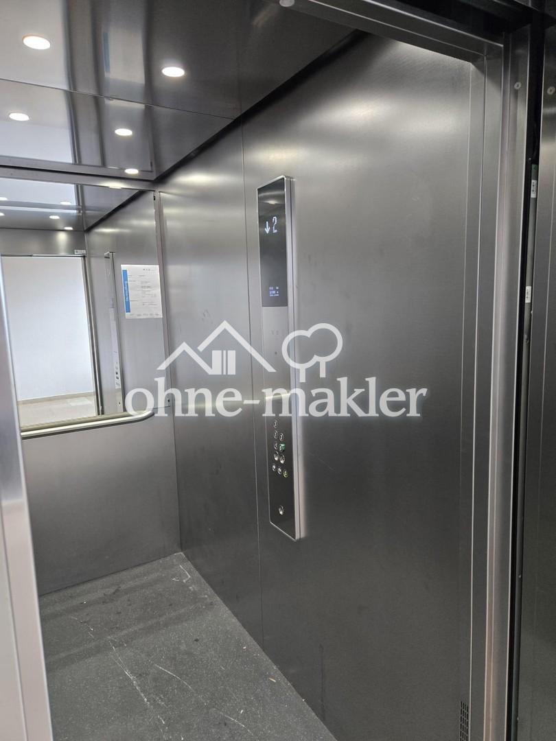 neue Aufzugsanlage