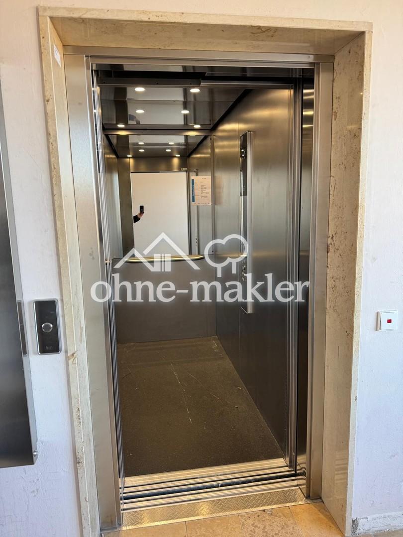 Aufzg.Kabine ca.2,08mx1,10m