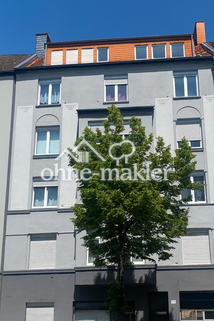 Dein Rückzugsort in Citynähe: 105 m², nagelneue Küche & Parkplatz, vollständig renoviert! - Photo 4