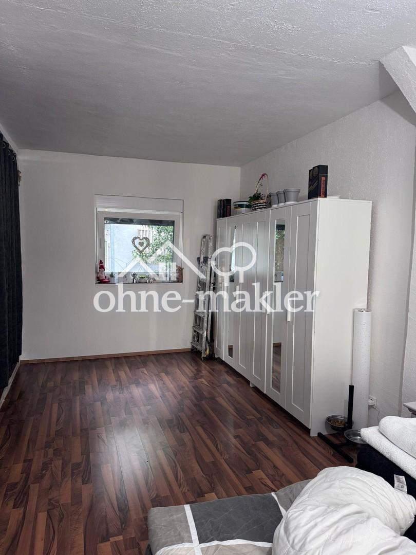 Dein Rückzugsort in Citynähe: 105 m², nagelneue Küche & Parkplatz, vollständig renoviert! - Photo 3