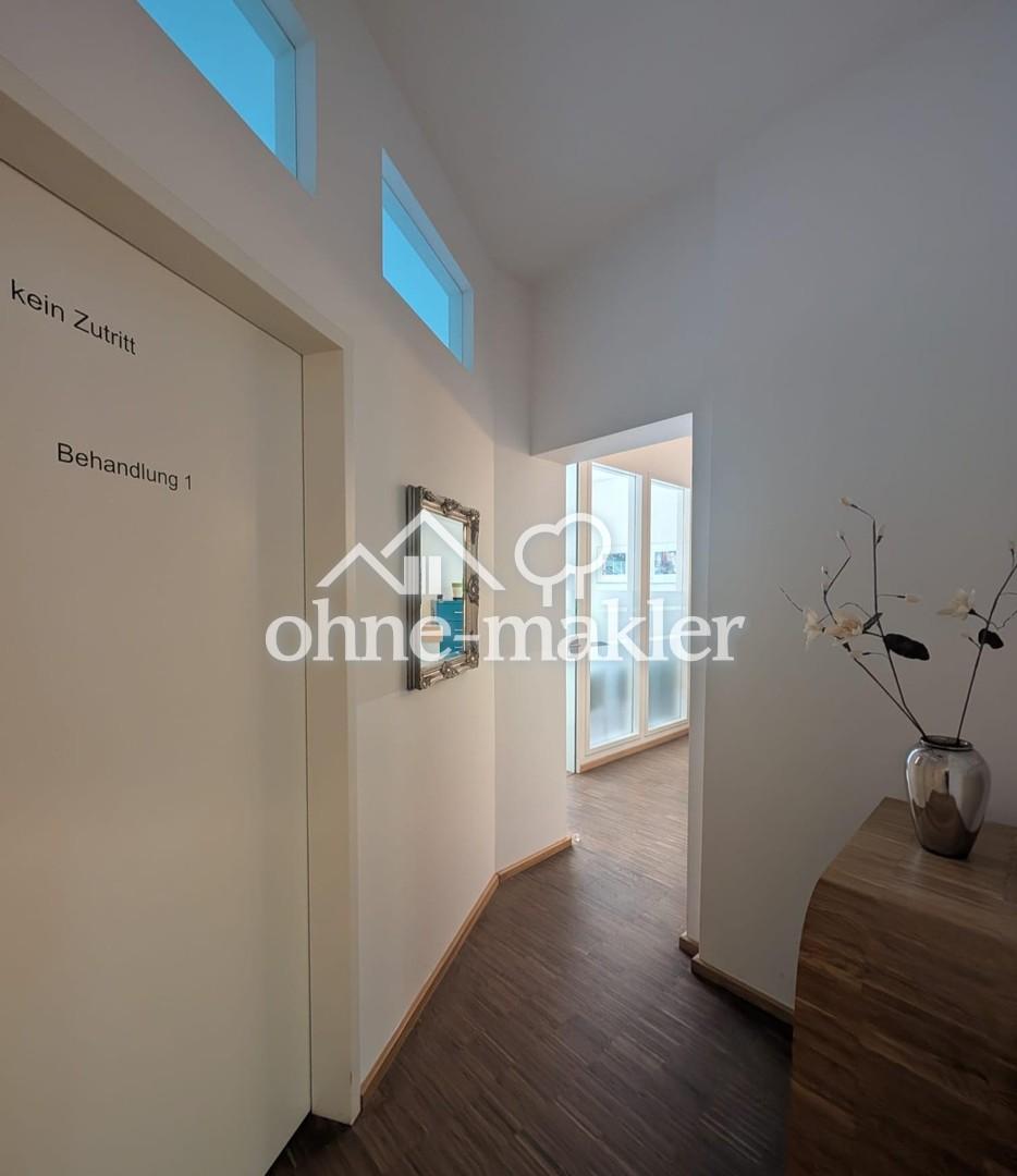 Flur zum Wartebereich