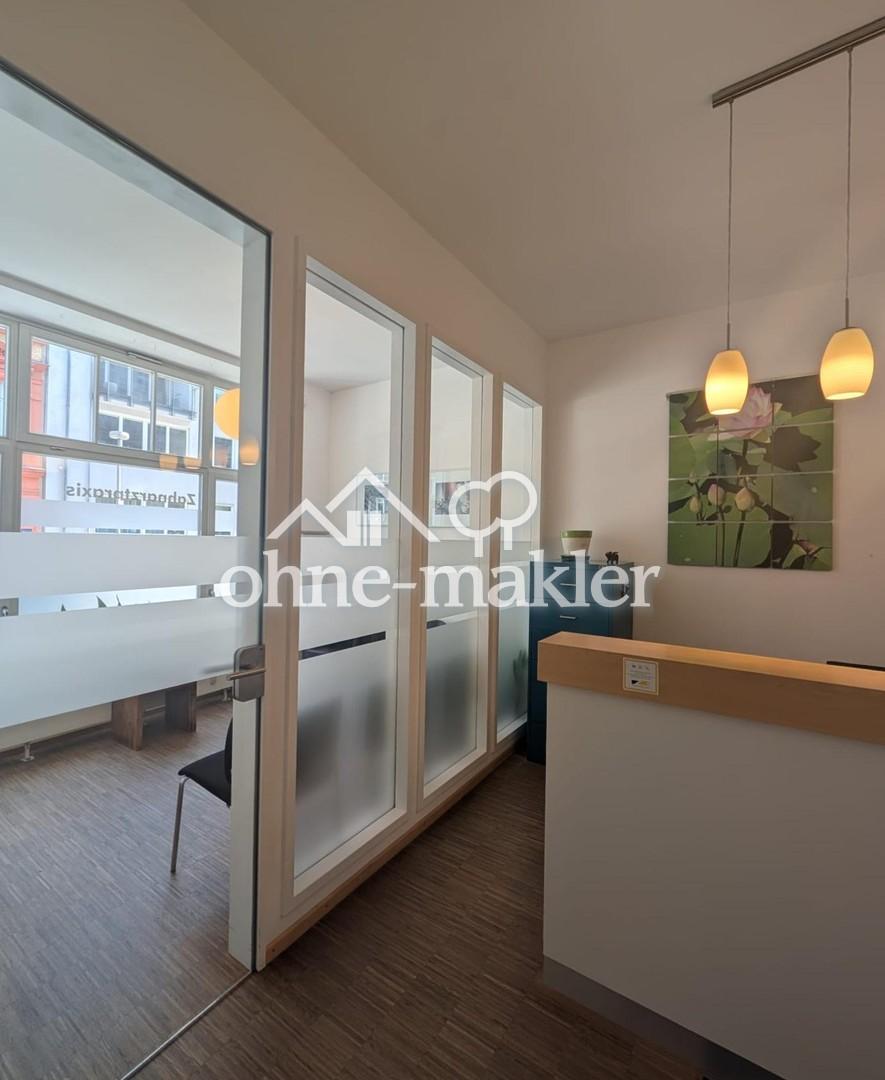 Rezeption und Wartebereich