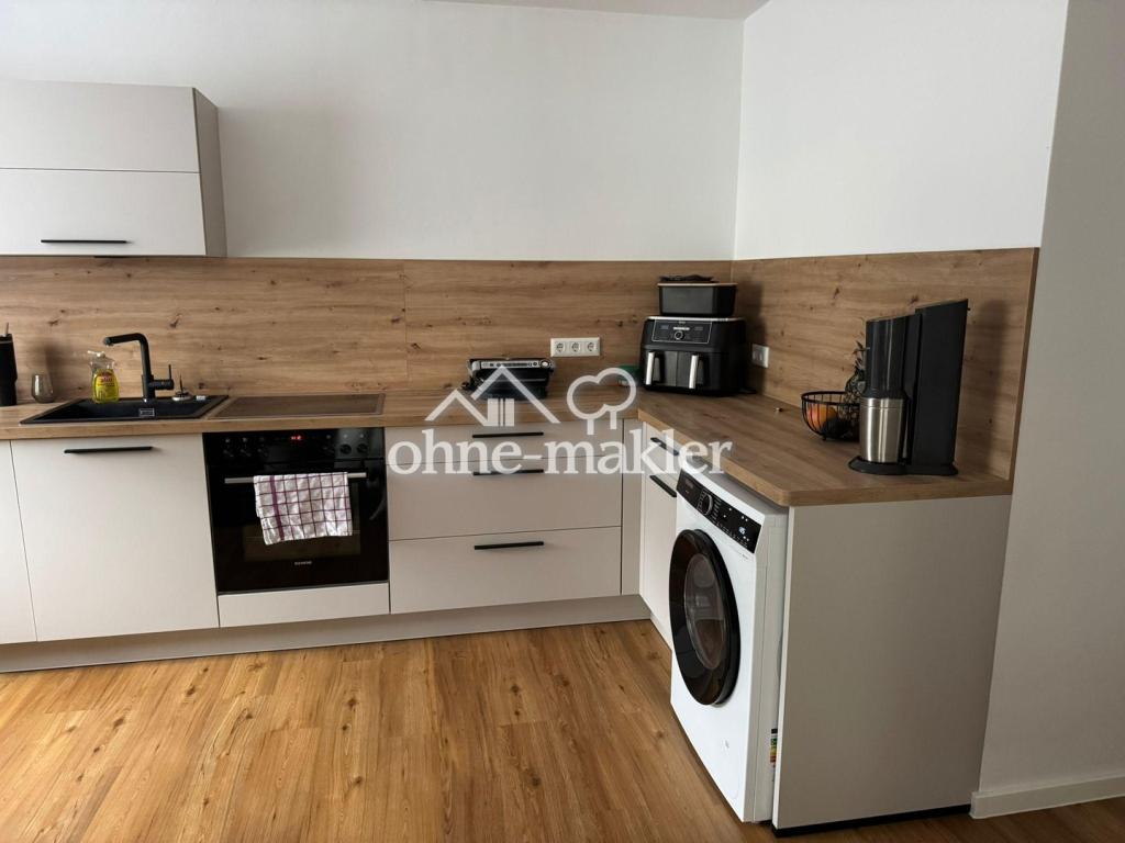 Exklusive, kernsanierte 4-Zimmer-Wohnung mit 40m²-großen Dachterrasse in ruhiger Lage in Selb - Photo 5