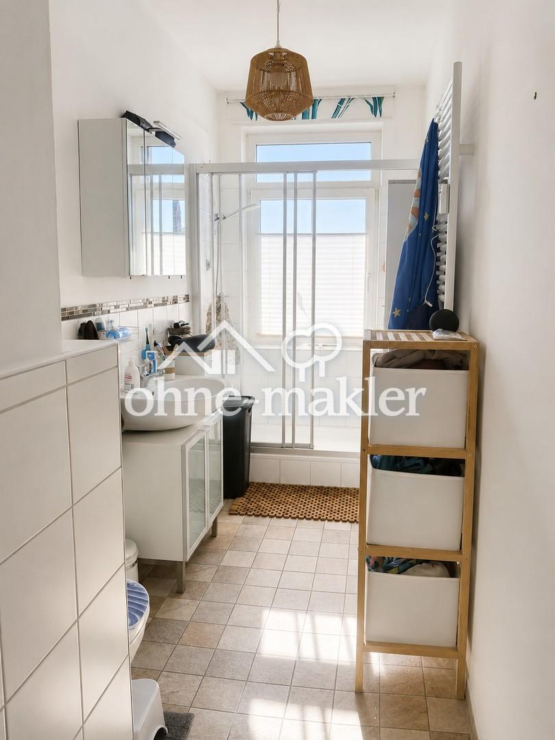 Exklusiv: gepflegte 3-Zimmer-Wohnung mit Balkon, unverbautem Blick, schöner Garten - Foto 5