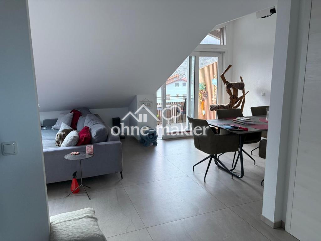 Dachgeschosswohnung in Premiumlage mit Panoramablick - Photo 3