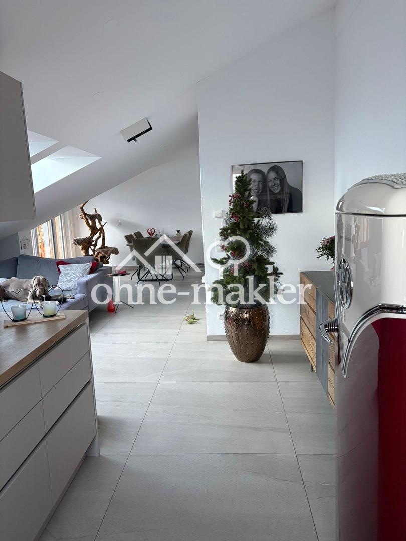 Dachgeschosswohnung in Premiumlage mit Panoramablick - Photo 4