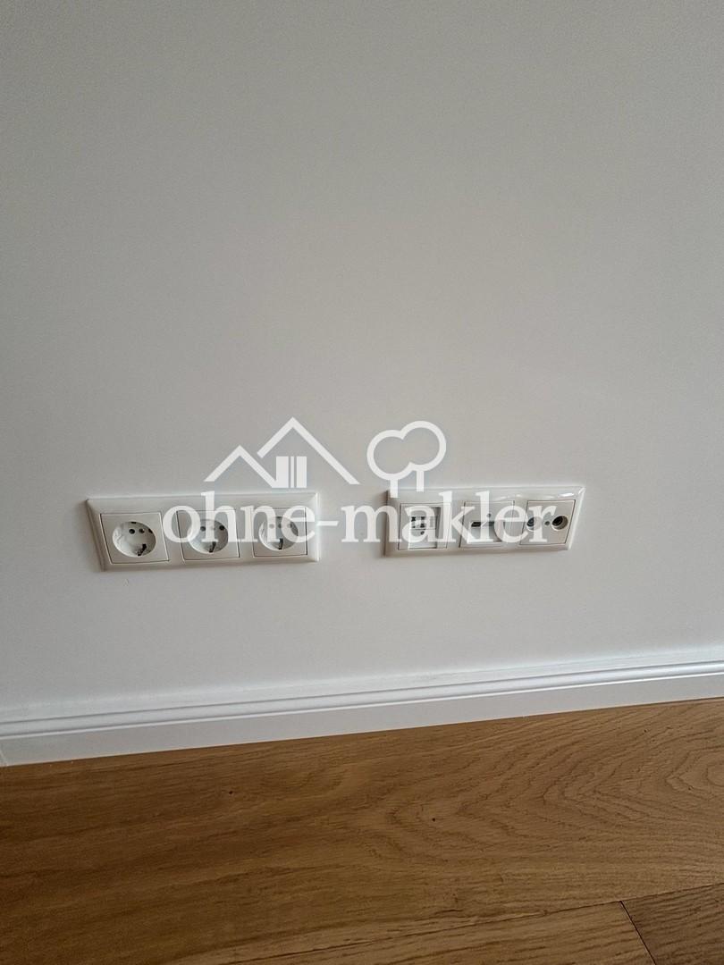 Zentrale, hochwertig kernsanierte Wohnung mit zwei Zimmern und neuer Einbauküche - Photo 5