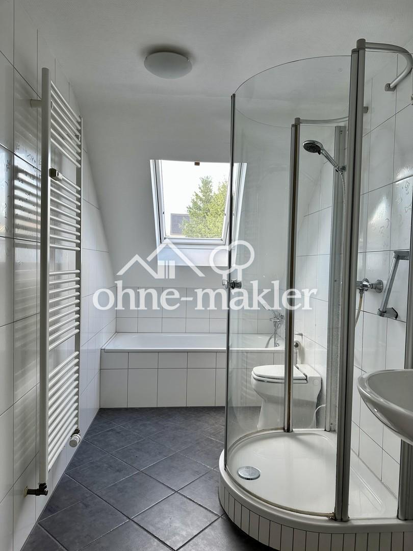 Lichtdurchflutete 3,5-Zi-Dachgeschosswohnung mit Panoramablick auf der Bellevue - Photo 3