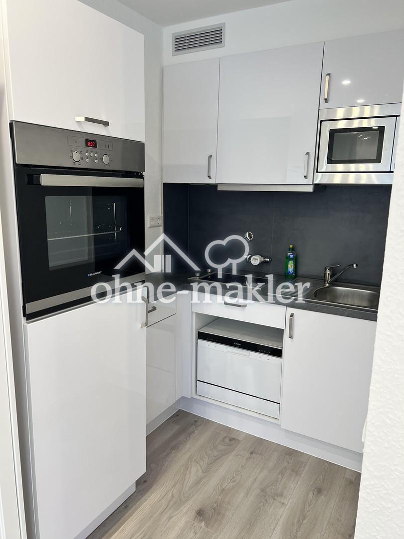 Moderne vollmöblierte 1-Zimmerwohnung mit Blick in die Stadt - Photo 4