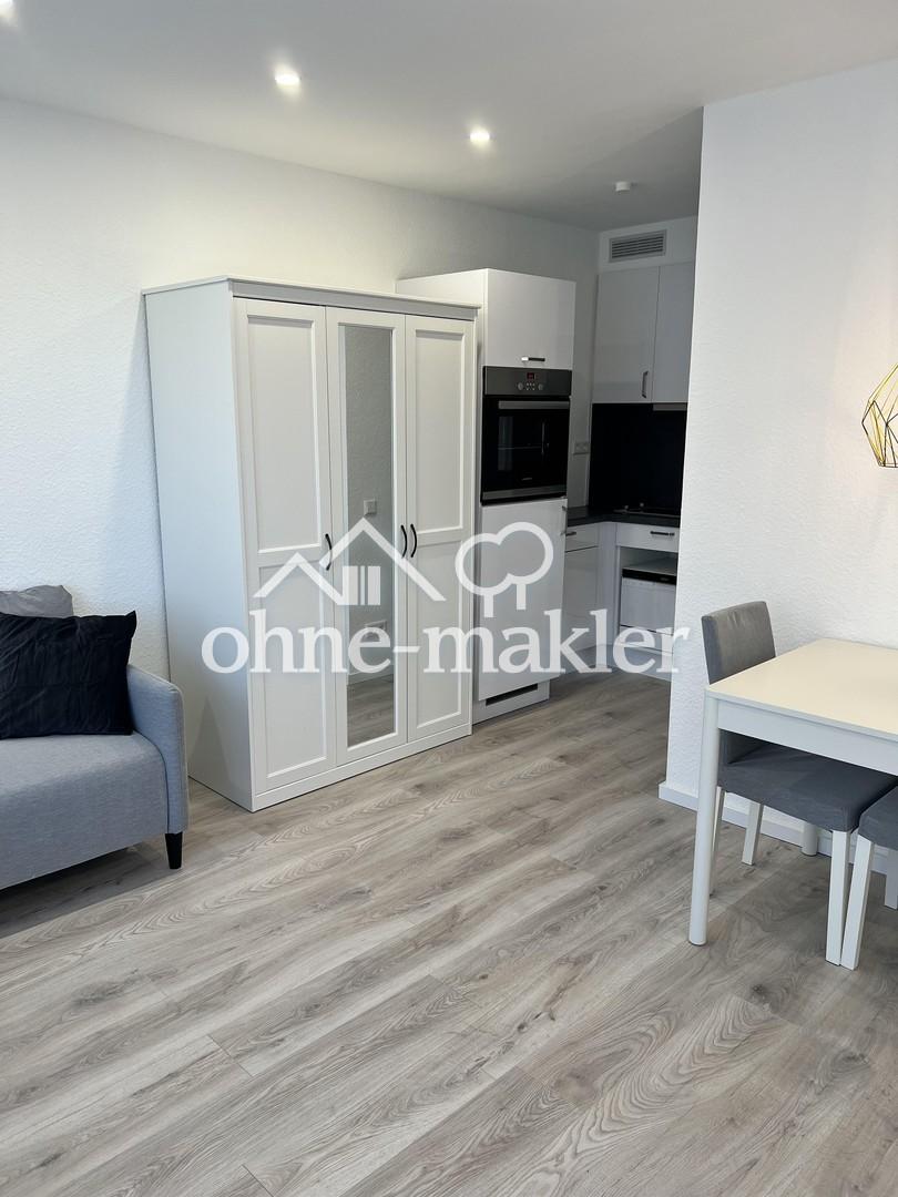 Moderne vollmöblierte 1-Zimmerwohnung mit Blick in die Stadt - Photo 2