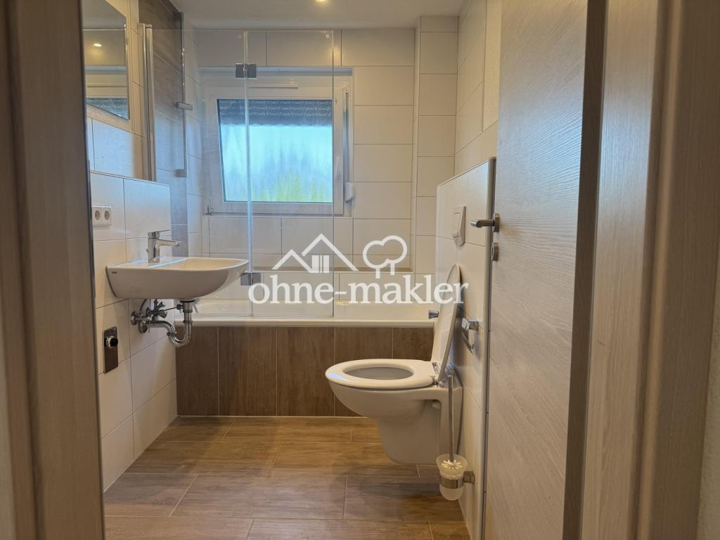 3-Zimmer-Wohnung mit neuer Einbauküche, Südbalkon & Stellplatz - Photo 4