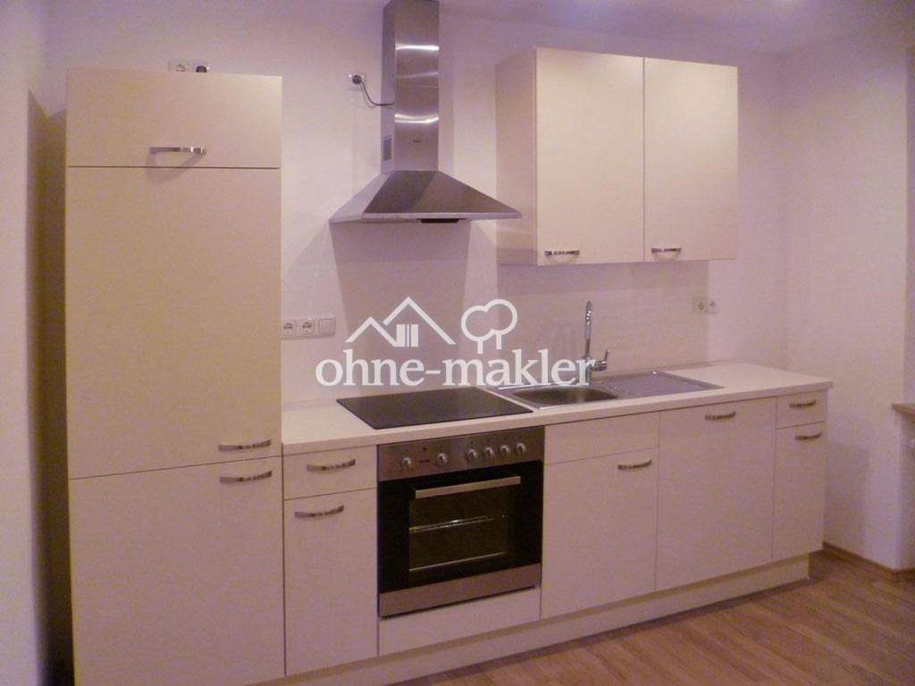 Schöne renovierte 2-Zi-Altbauwohnung, Küche mit EBK in Bogen Zentrum - Photo 2