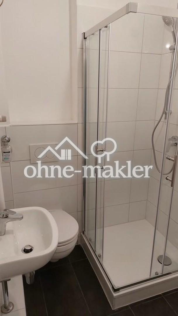 Saniert – Wohnen am Wasser: Idylle trifft Großstadt - Photo 3