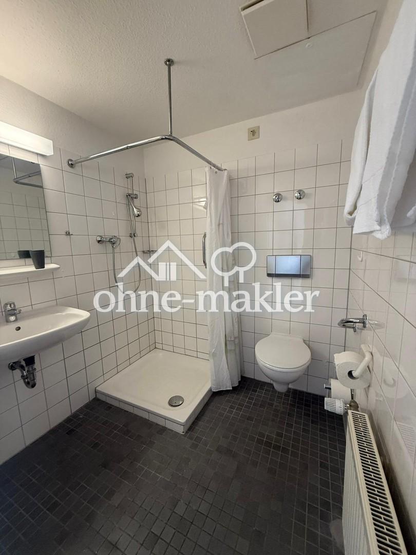 Sonnige Doppelzimmer mit herrlicher Aussicht für monatliche Vermietung - Photo 2