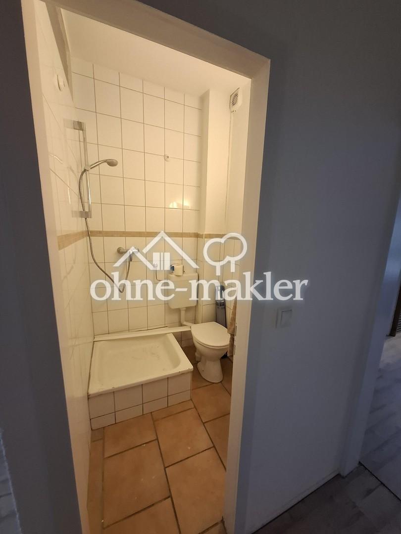 Zentral gelegen, Neu: Renoviert,Böden,Fenster & Einbauküche,inkl.KFZ Stellplatz,Wärmegedämmt - Foto 4