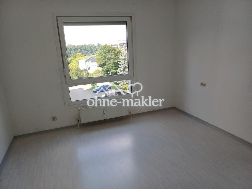 Ab Sofort frei: Schöne und gepflegte 3,5-Raum-Wohnung mit Balkon und EBK - Foto 2
