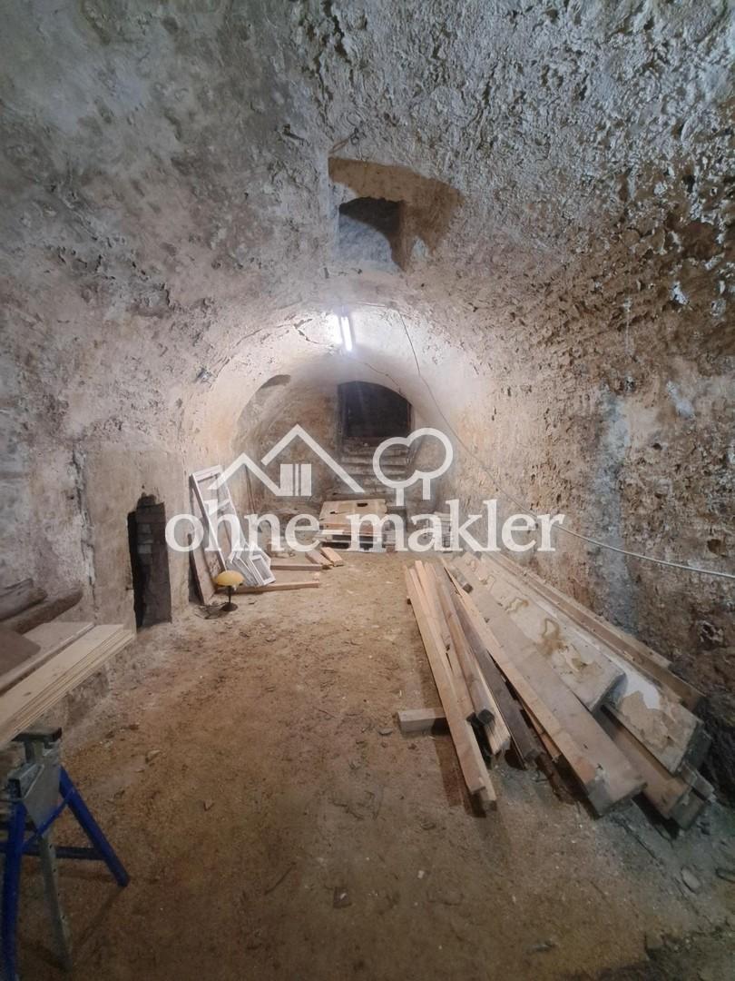 Praktisch, historisch, zentral und renoviert, 2 Eingänge & Luxusbad - Photo 5