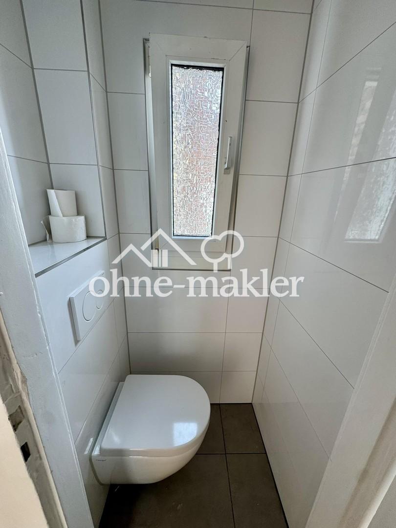 Wunderschöne, kernsanierte, WG-geeignete 4 Zi.-Altbau-Whg. m. Einbauküche zentral in Friedrichstadt! - Photo 3