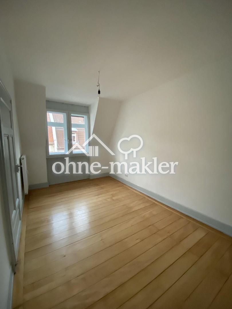 Kernsanierte & denkmalgeschützte Wohnung 2-Zi-Kü-Bad mit Garten sehr zentral - Photo 2