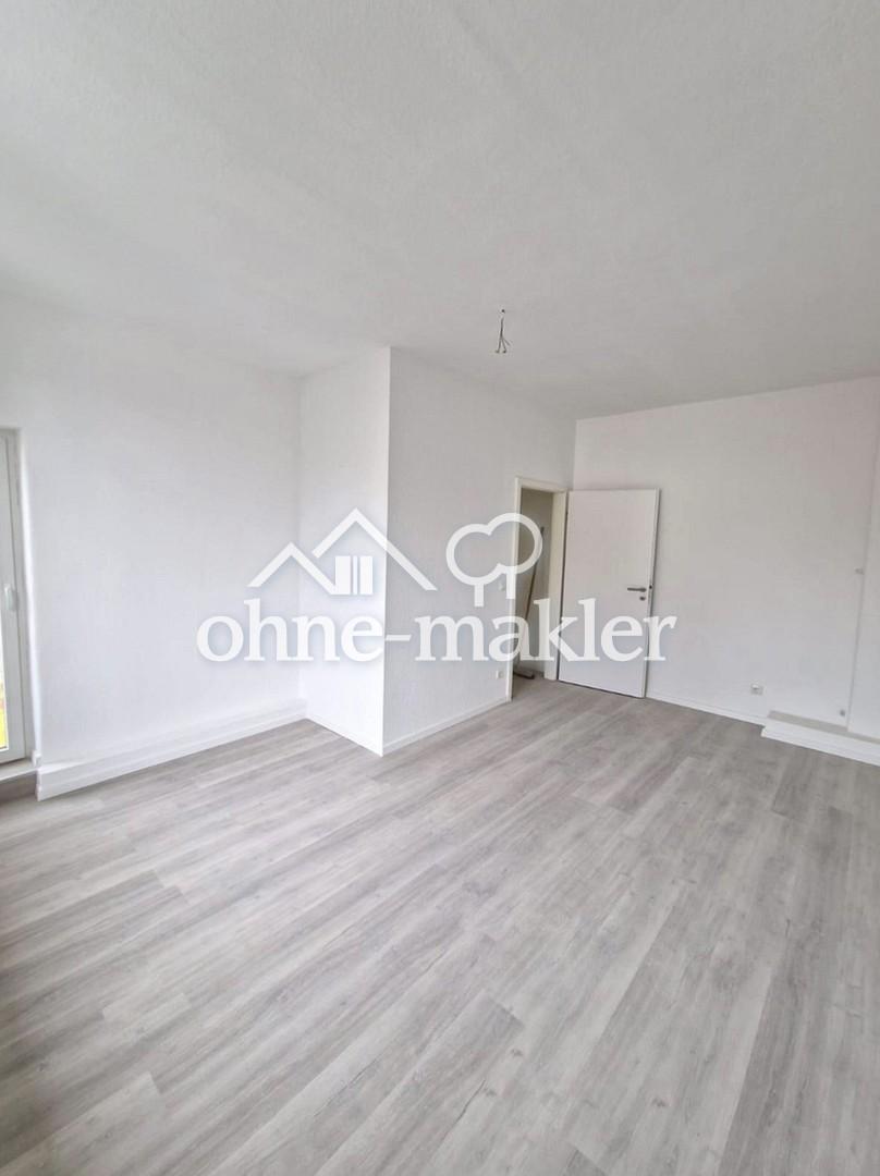 Perfekt für WG Gründung: Sanierte Wohnung mit zwei Bädern in zentraler Lage - Photo 2