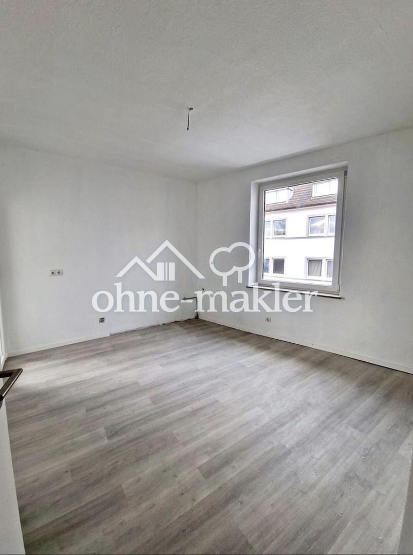 Perfekt für WG Gründung: Sanierte Wohnung mit zwei Bädern in zentraler Lage - Photo 5