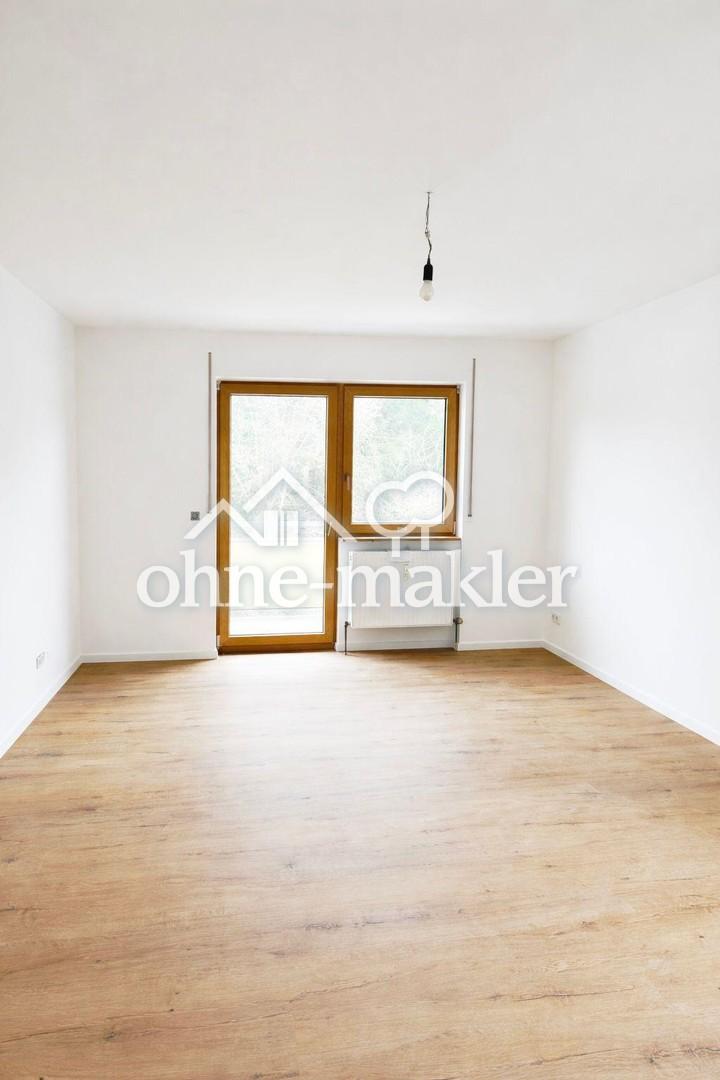 Frisch sanierte 3-Zimmer-Wohnung mit Süd-West-Balkon und Blick ins Grüne in Fürth-Unterfarrnbach - Photo 1