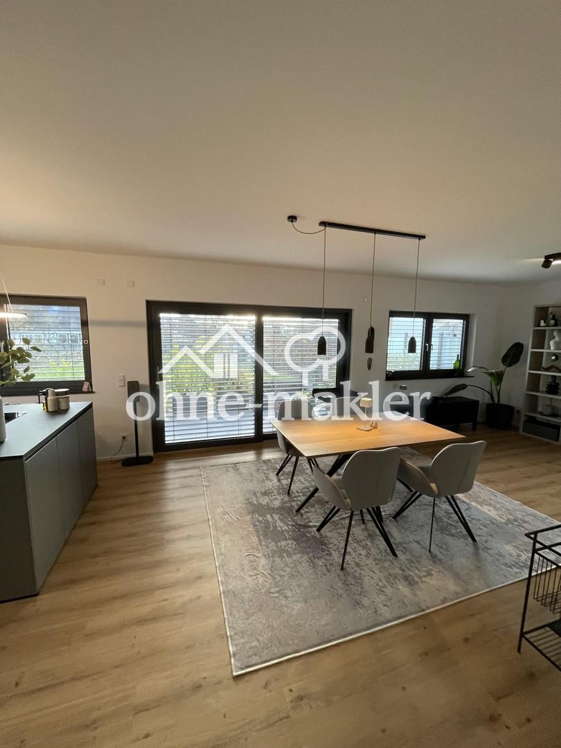 Neuwertige 142m² 4-Zimmer Wohnung mit gehobener Ausstattung, Garten und 2 Stellplätzen - Photo 3