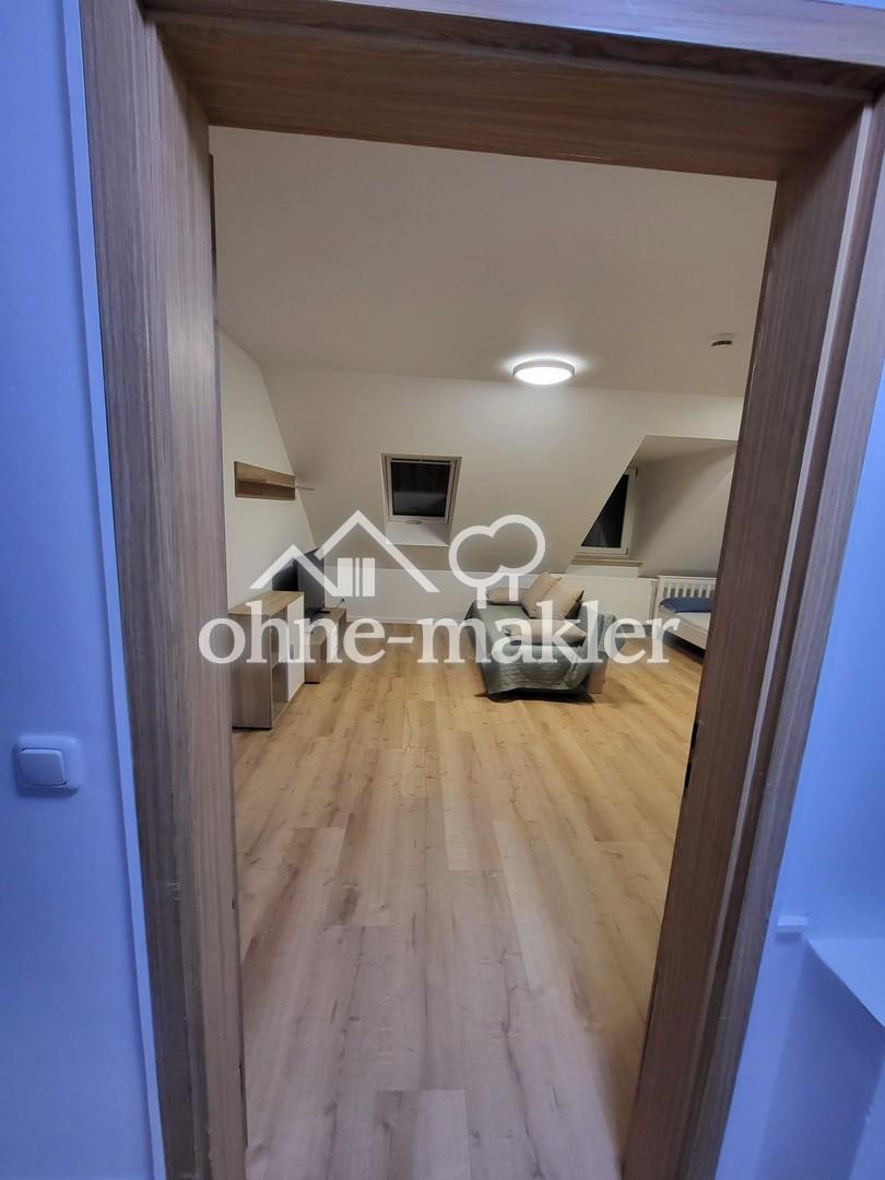 Möblierte 1-Zimmer Dachgeschosswohnung in Woffenbach (Neumarkt i.d.OPf.) - Foto 1