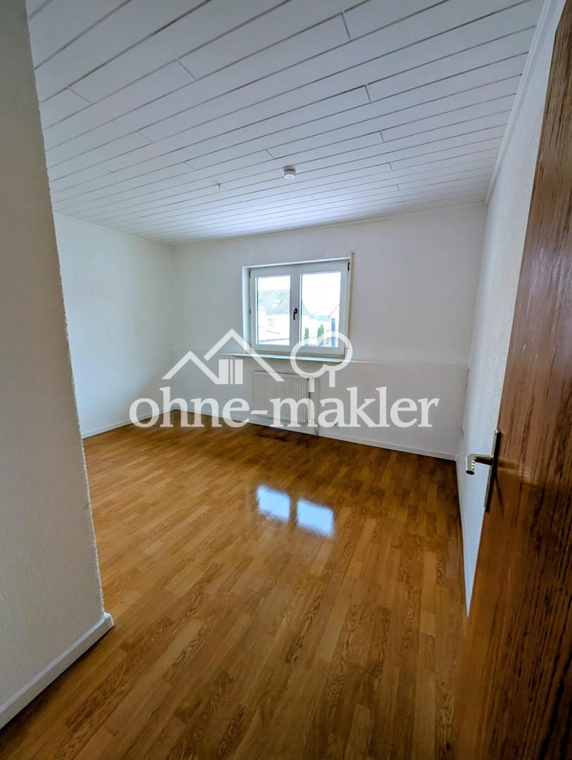 Frisch renoviert & viel Platz: 3,5-Zimmer-Wohnung mit Stellplatz & Mehrzweckraum - Foto 4