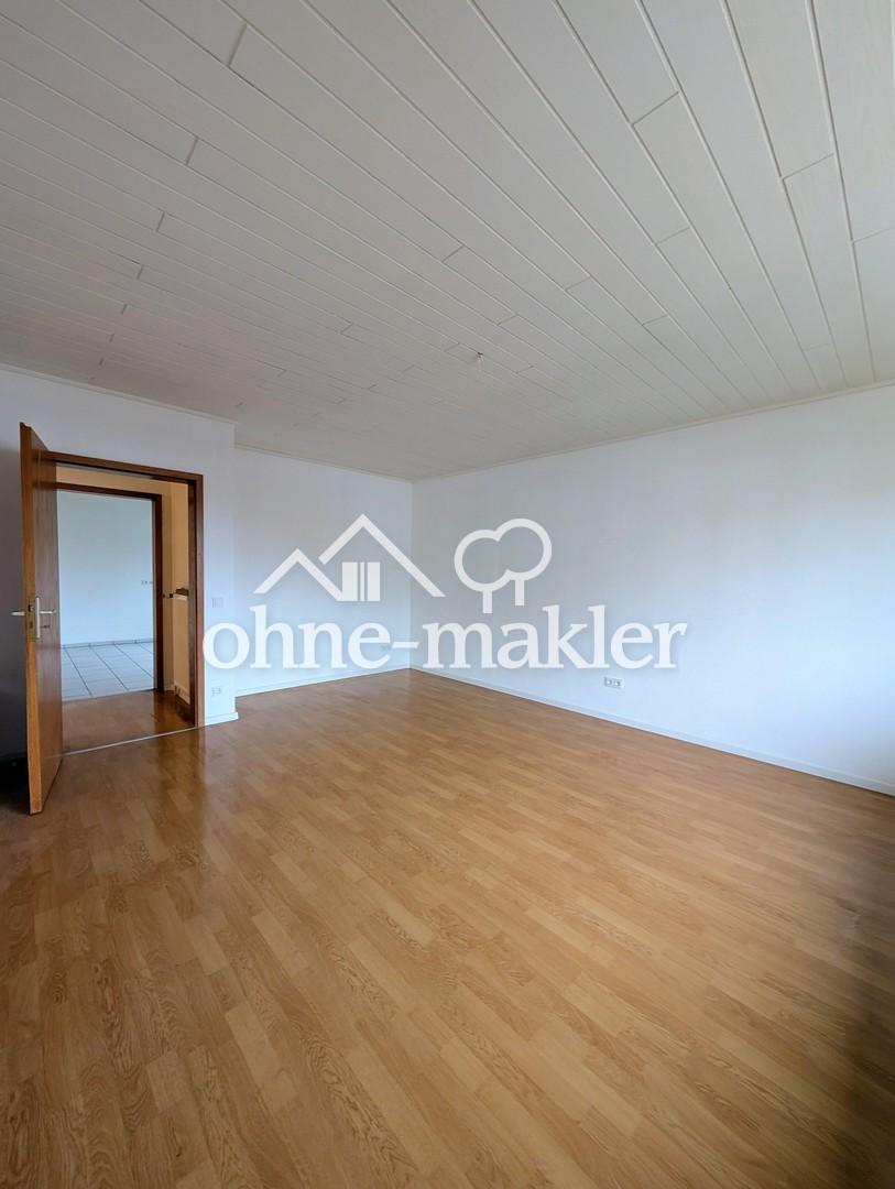 Frisch renoviert & viel Platz: 3,5-Zimmer-Wohnung mit Stellplatz & Mehrzweckraum - Foto 1