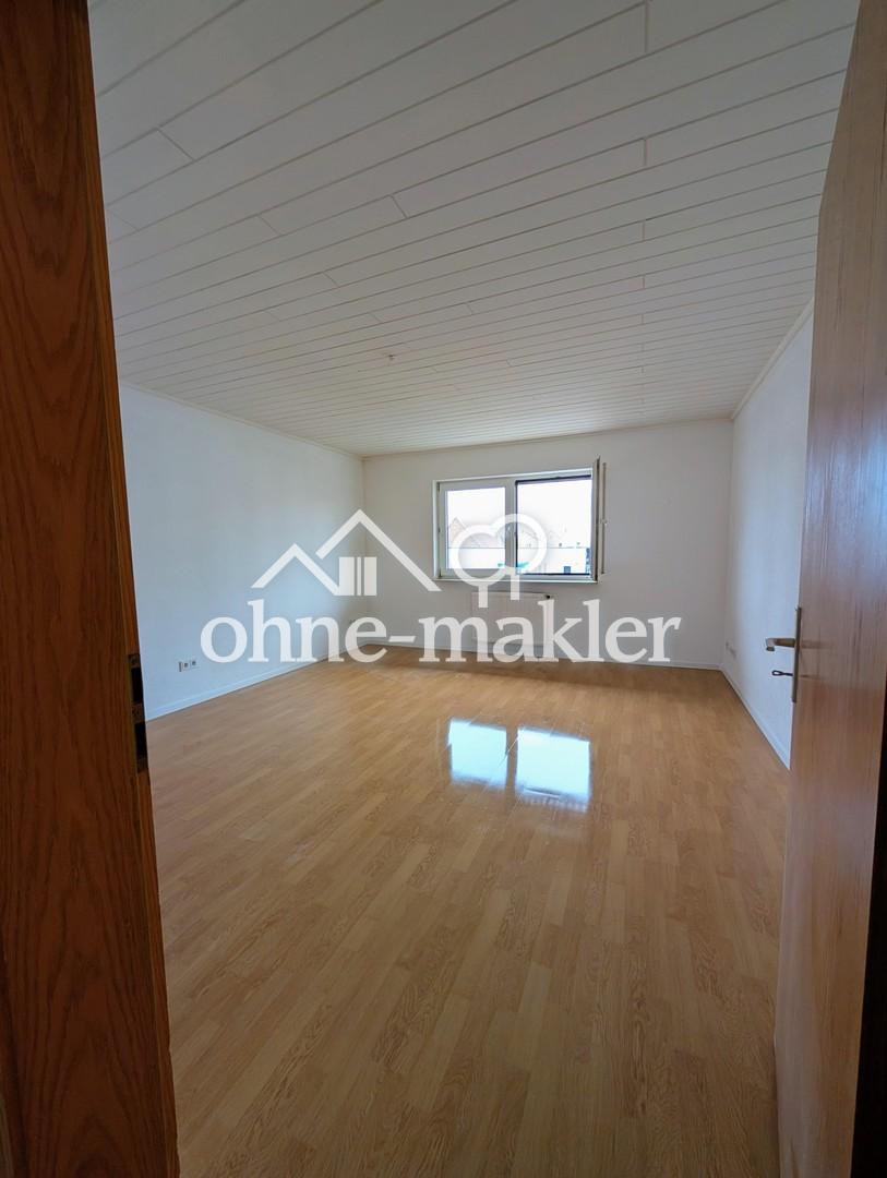 Frisch renoviert & viel Platz: 3,5-Zimmer-Wohnung mit Stellplatz & Mehrzweckraum - Foto 2