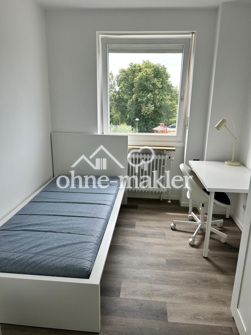 FRAUEN -Premium-WG am St.-Ulrich-Platz – Voll möbliertes Zimmer mit Balkon – Wohnen auf Zeit möglich - Foto 2