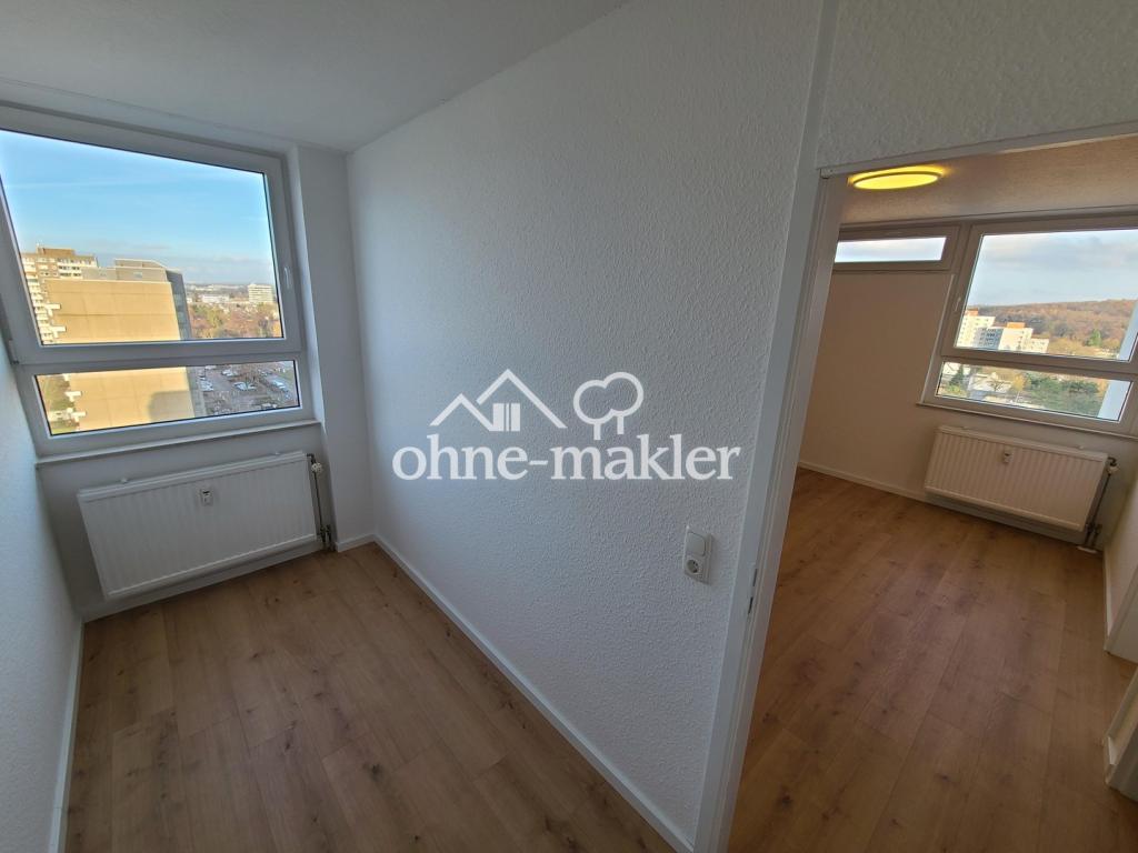 modernisierte 2,5-Zi.-Wohnung mit Einbauküche, Bad, Gäste-WC und Tiefgaragenplatz (Darmstadt) - Foto 4