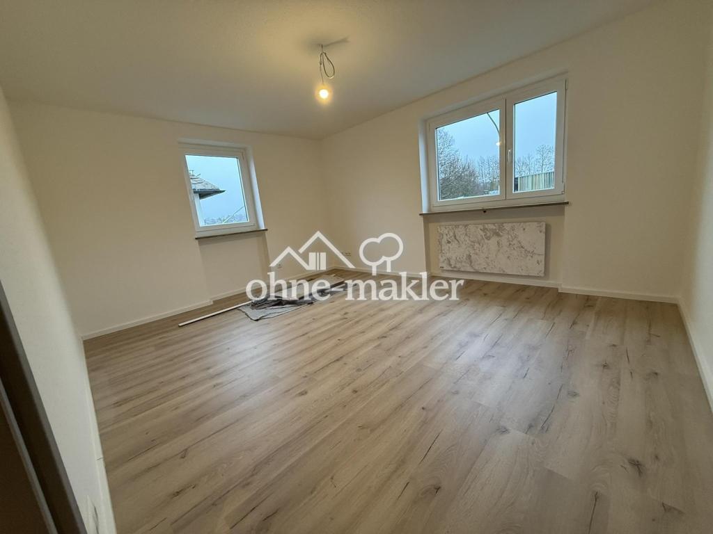 TOP-Sanierte 5-Zimmer Wohnung in Oberkotzau - Photo 4