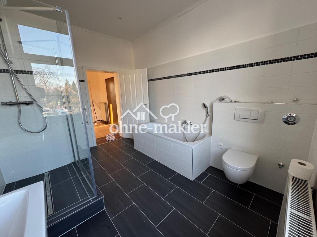 Traumhafte Altbau 3 Zimmer Wohnung in zentraler Lage - Foto 2