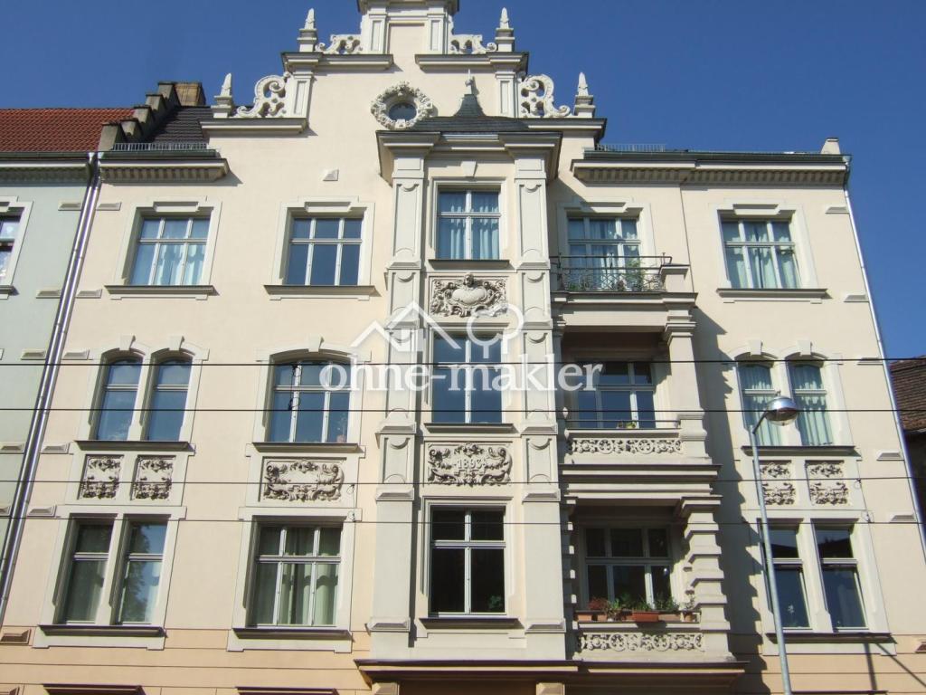 Stuckaltbauwohnung - Toller Schnitt - Lärchendielen - Flügeltüren - Marmorbad - Foto 3