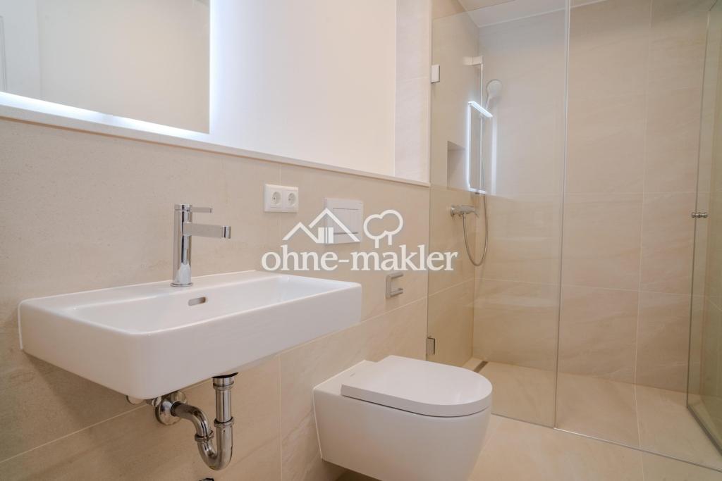 NEUBAU / Erstbezug / Toplage 3-Zimmer-Wohnung (Souterrain) Komplette Etage - Photo 4