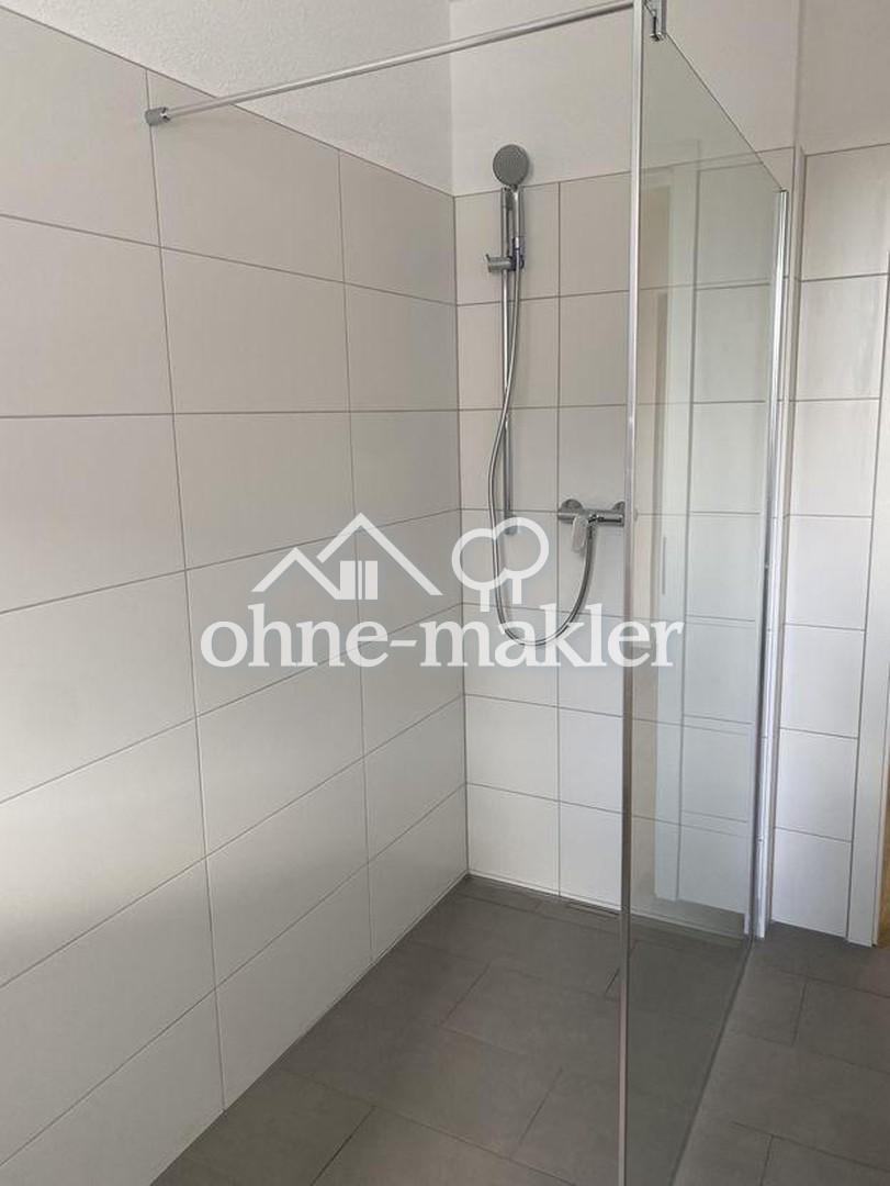 Neubau: schöne 2,5-Zimmer-Wohnung mit Hochwertiger EBK und Balkon in Fahrnau - Foto 4