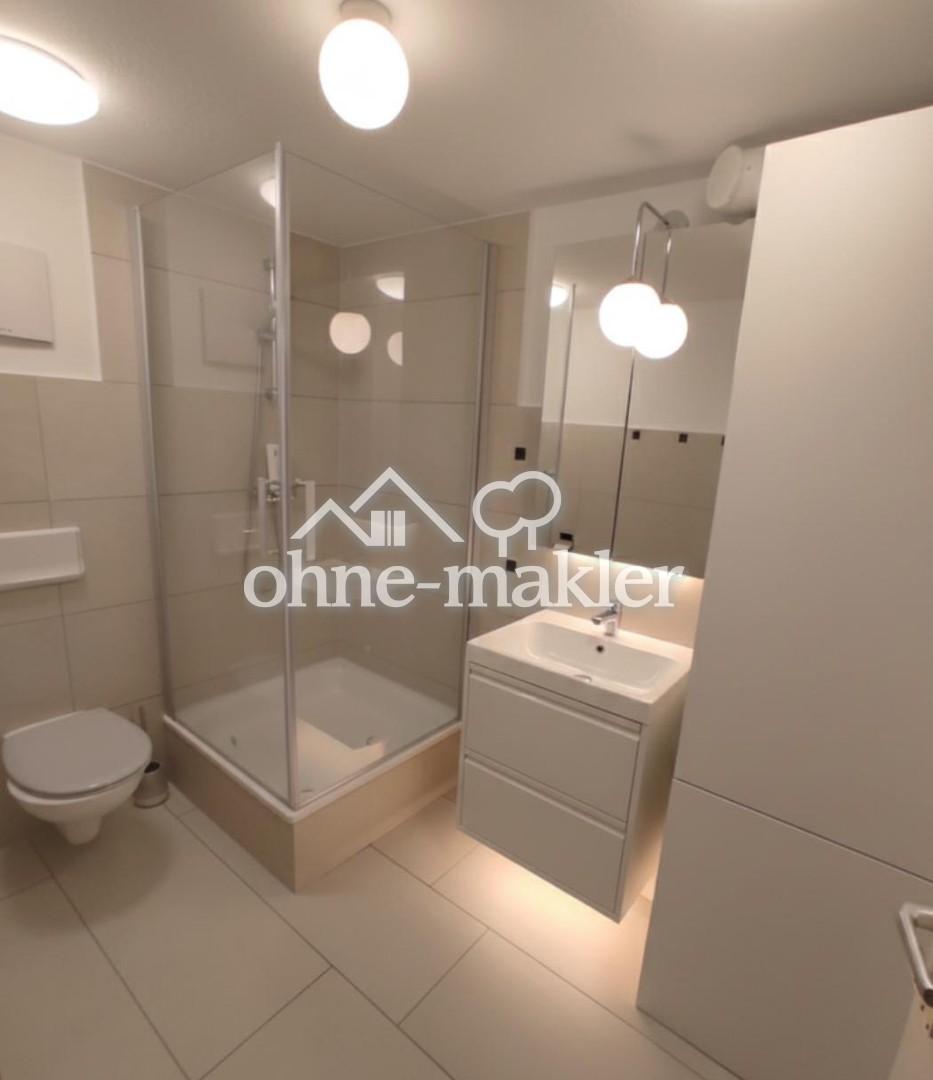 Ruhige & zentrale Lage · 2,5Zimmer · ca. 88 m2 //Südbalkone · viel Gestaltungspotenzial - Foto 4