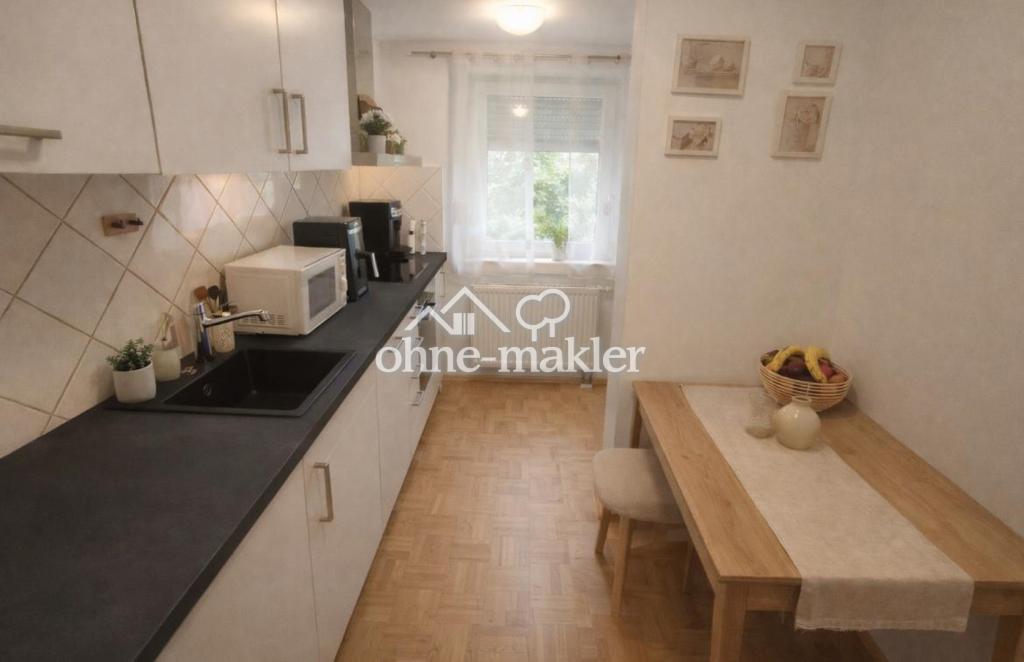 Ruhige & zentrale Lage · 2,5Zimmer · ca. 88 m2 //Südbalkone · viel Gestaltungspotenzial - Foto 3