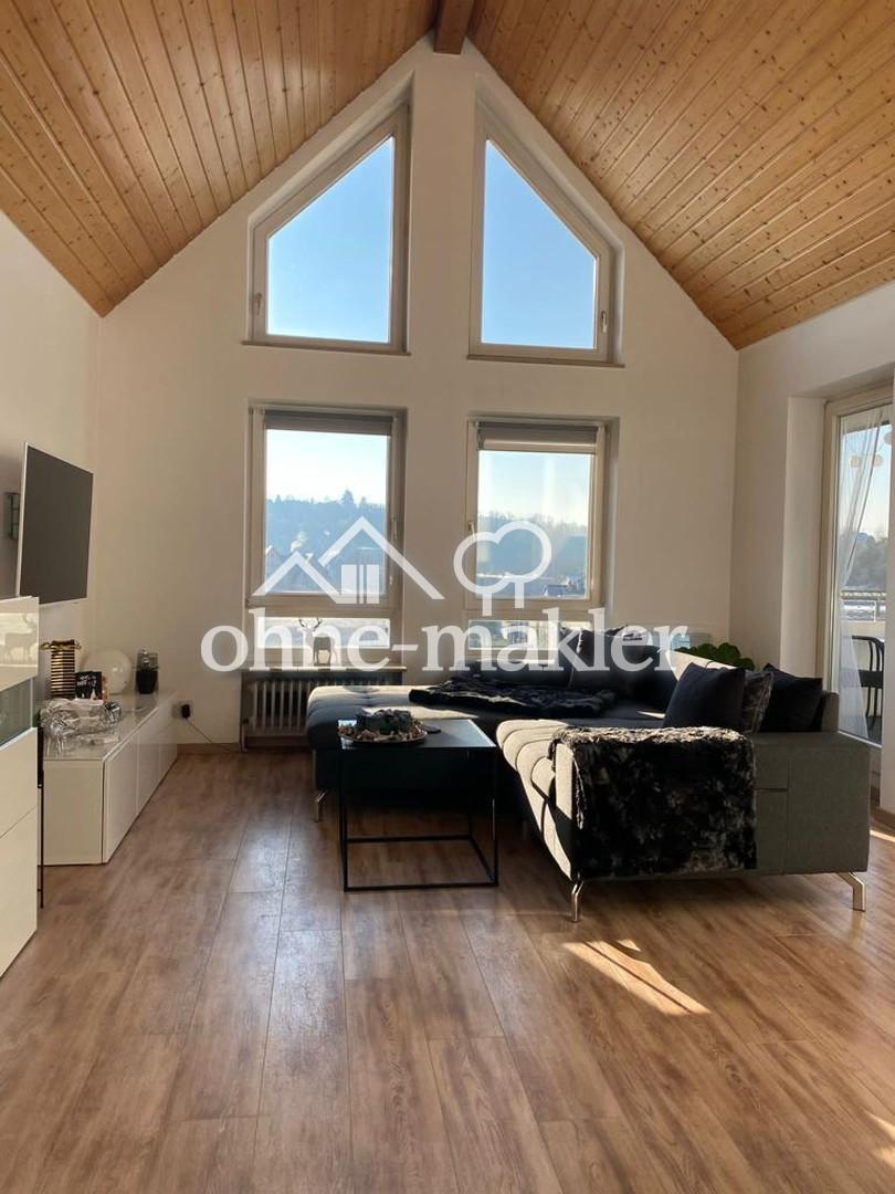 Schöne 2-Zimmer Maisonetten-Wohnung mit Einbauküche, Balkon und Tiefgaragenstellplatz - Photo 1