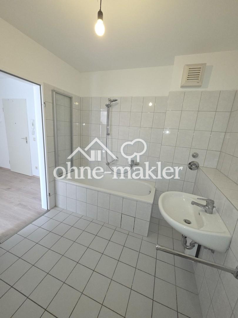 Schöne helle 2-Zimmer Wohnung im DG - Photo 1