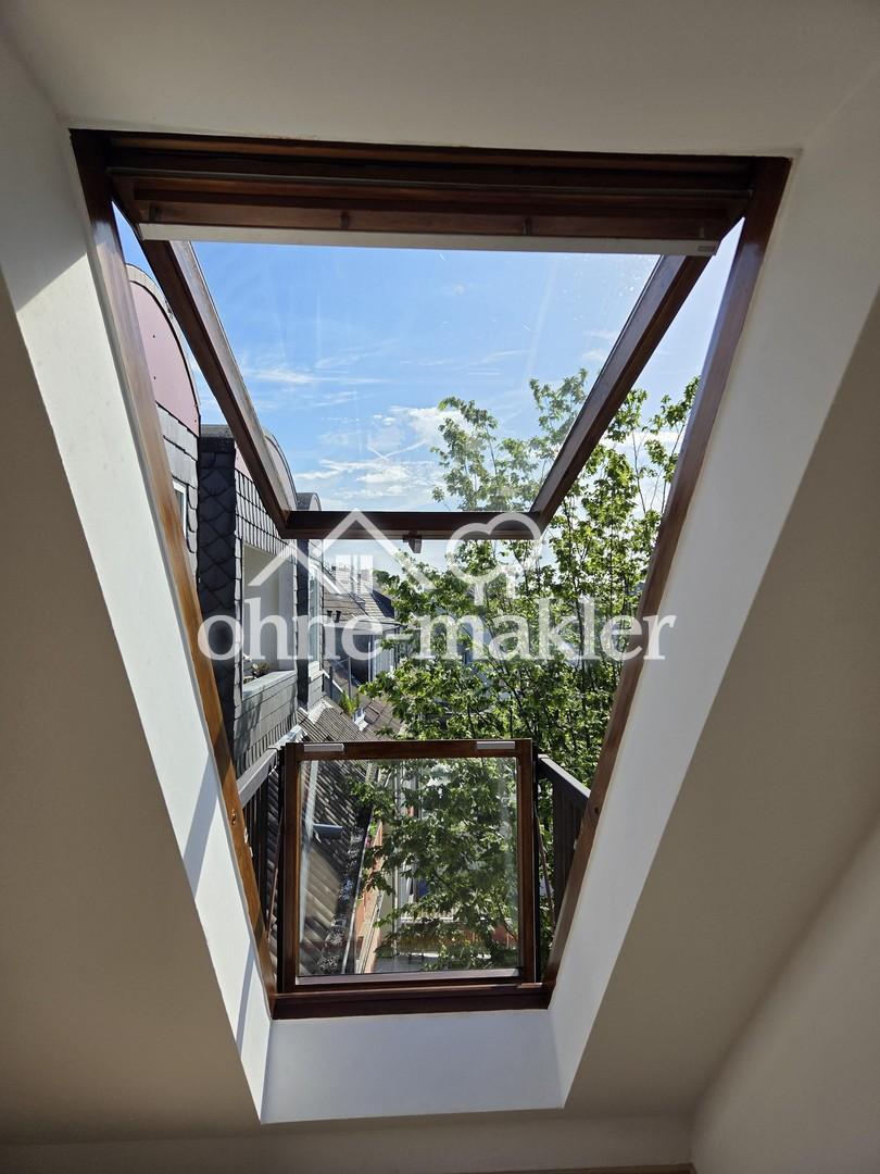 Schöne helle 2-Zimmer Wohnung im DG - Photo 2